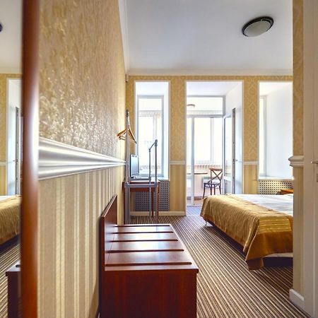 Consul Hotel Консул Odessa Ngoại thất bức ảnh