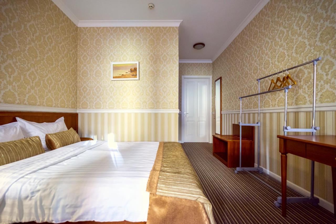 Consul Hotel Консул Odessa Ngoại thất bức ảnh