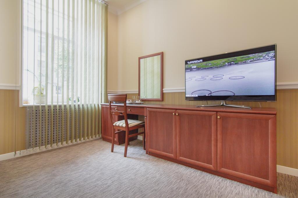 Consul Hotel Консул Odessa Phòng bức ảnh