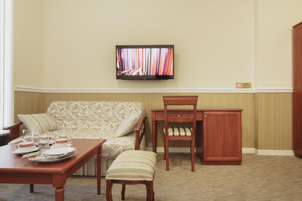 Consul Hotel Консул Odessa Ngoại thất bức ảnh