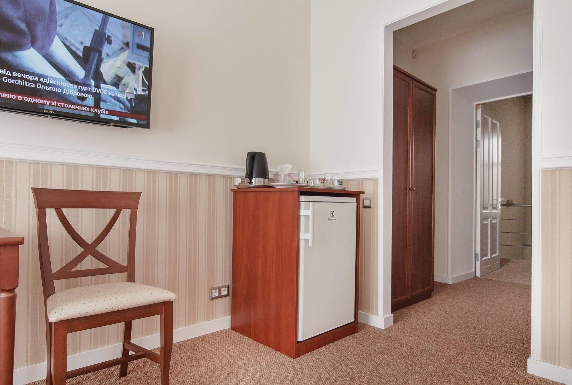 Consul Hotel Консул Odessa Ngoại thất bức ảnh