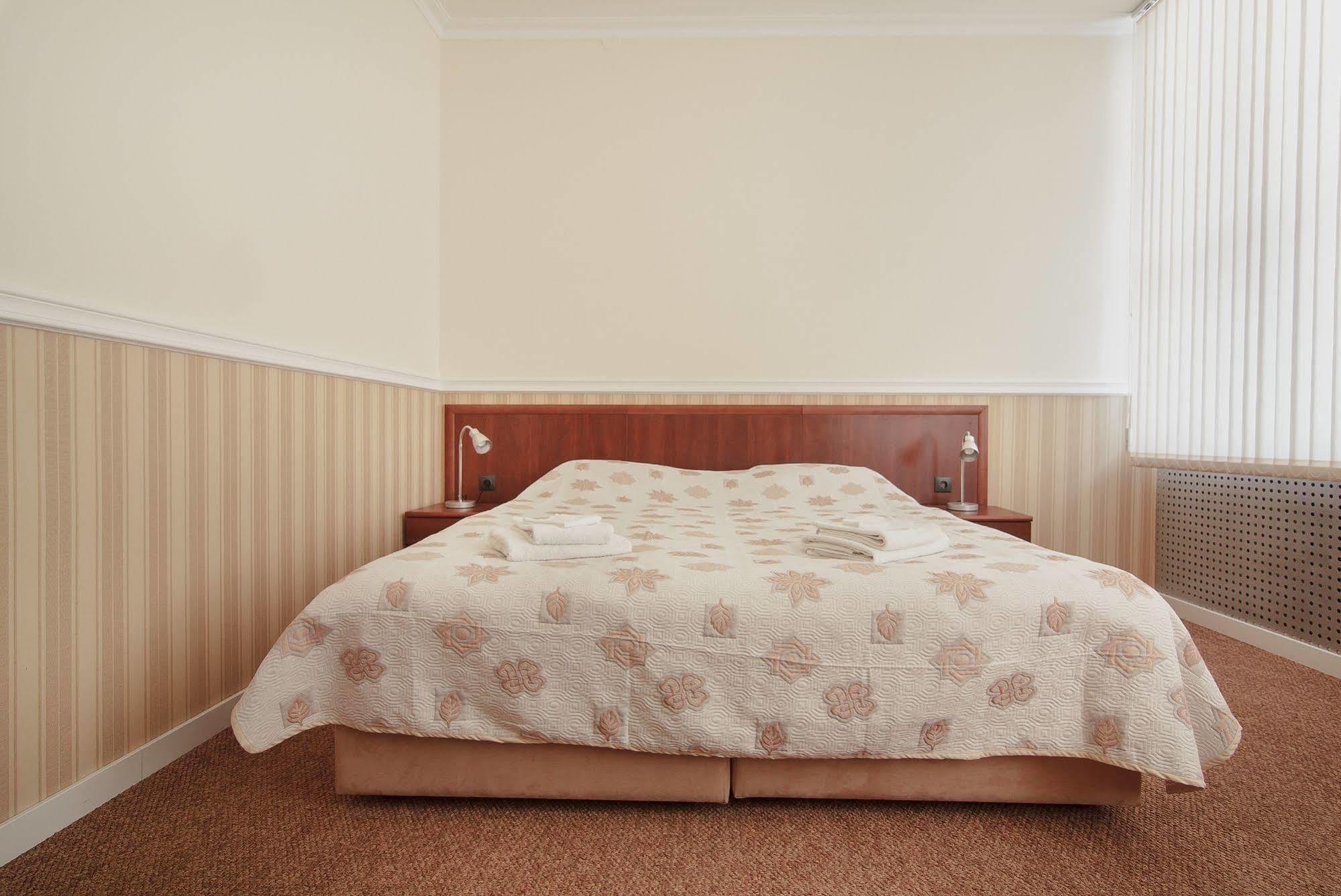 Consul Hotel Консул Odessa Ngoại thất bức ảnh