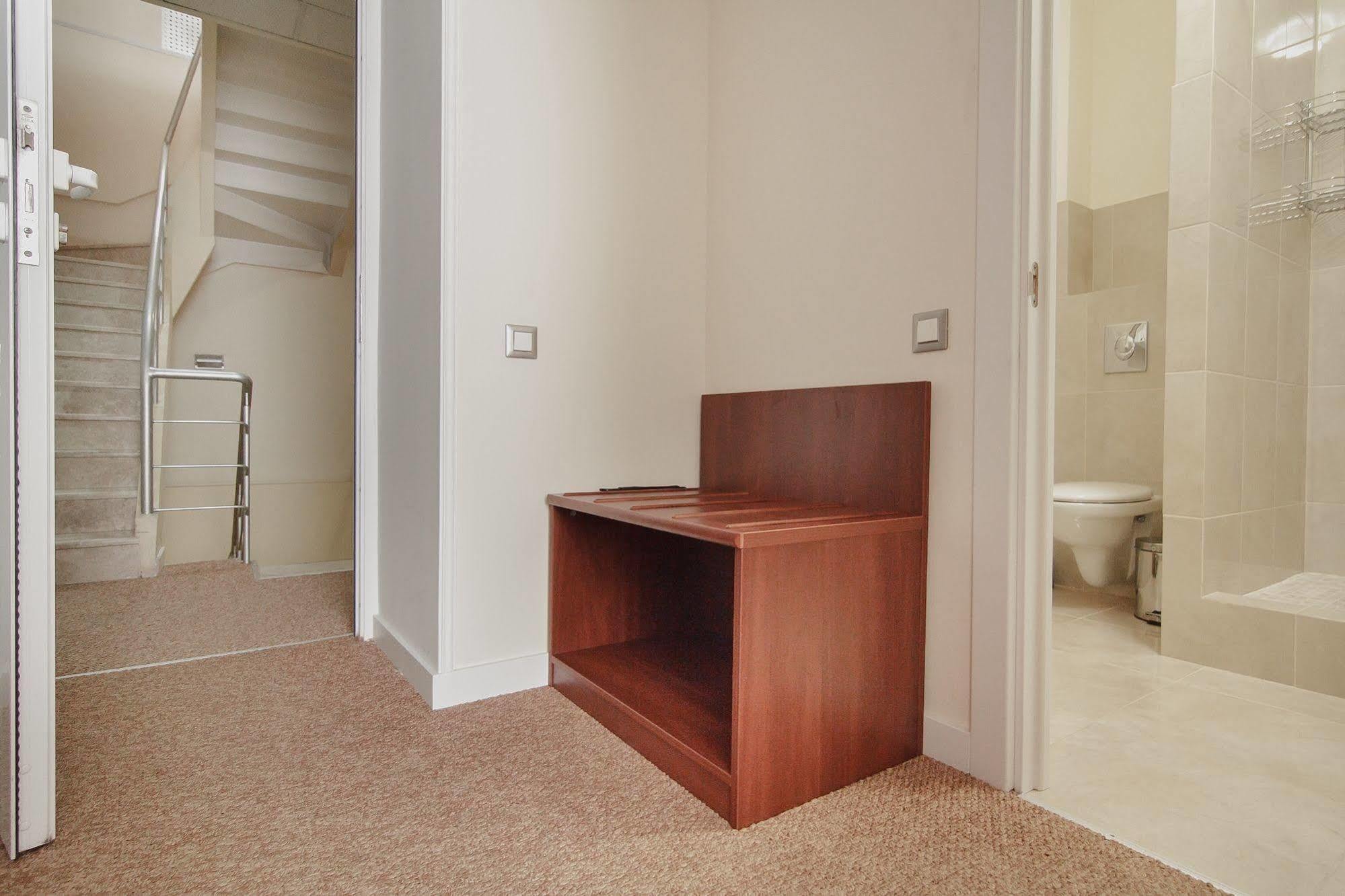 Consul Hotel Консул Odessa Ngoại thất bức ảnh
