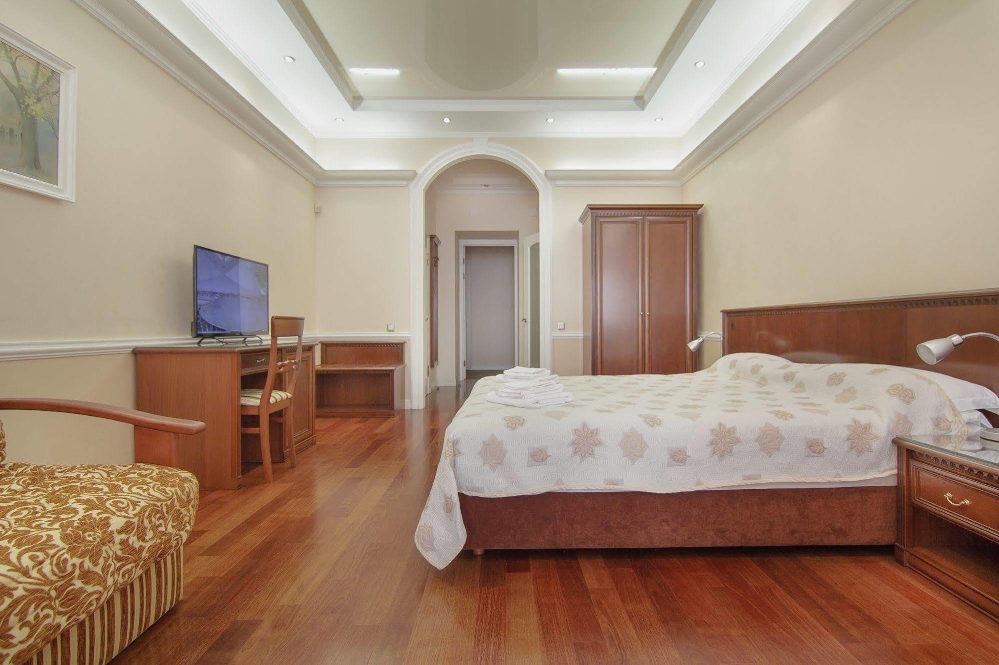 Consul Hotel Консул Odessa Ngoại thất bức ảnh